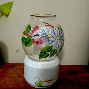 VtgHand Painted Floral Glass Globe Tea Light Candle Holder Lantern Set Butterfly